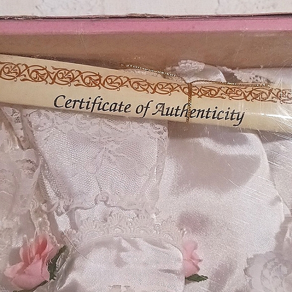 Limited Edition! Soft Expressions Hand Painted Fine Bisque Porcelain Bride Doll - Picture 8 of 15